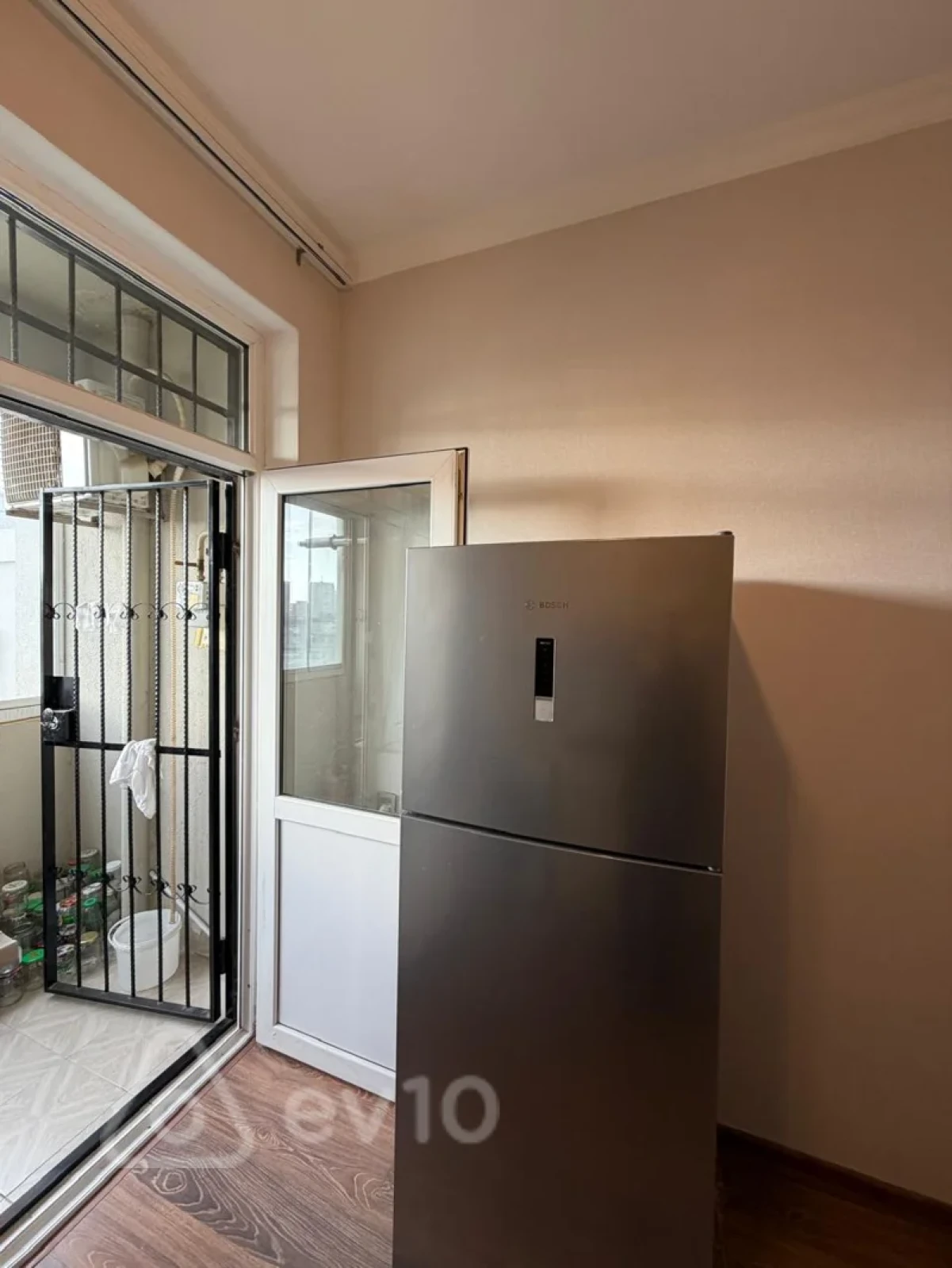 Kirayə verilir 2 otaqlı yeni tikili 58 m²