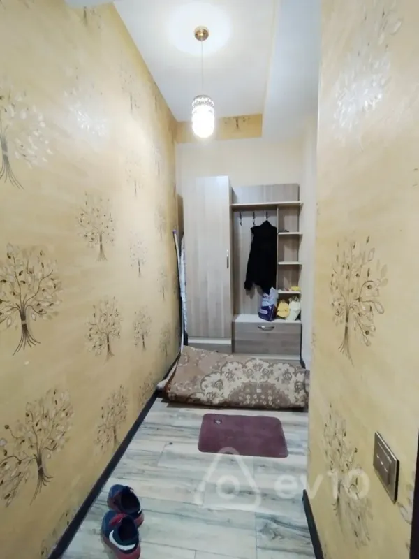Kirayə verilir 2 otaqlı yeni tikili 75 m²