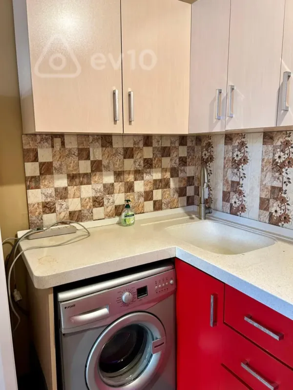 Kirayə verilir 2 otaqlı yeni tikili 90 m²