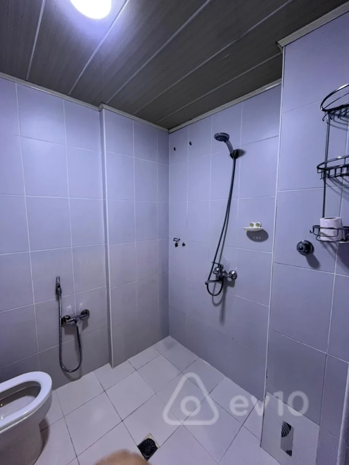 Kirayə verilir 2 otaqlı yeni tikili 90 m²