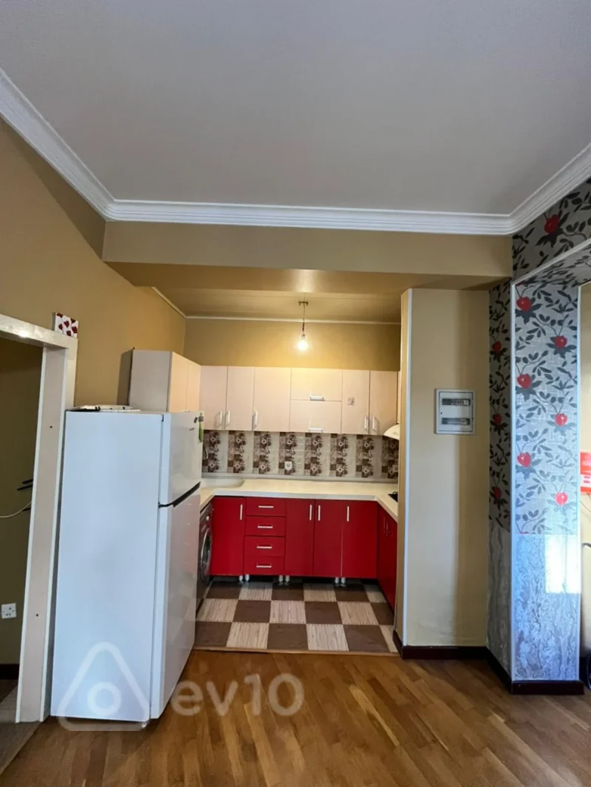 Kirayə verilir 2 otaqlı yeni tikili 90 m²