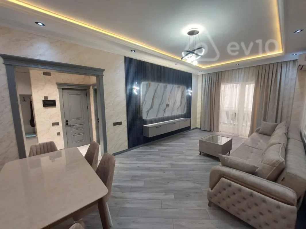 Kirayə verilir 3 otaqlı yeni tikili 80 m²