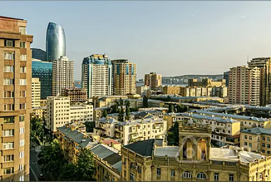 Kirayə verilir 3 otaqlı yeni tikili 220 m²