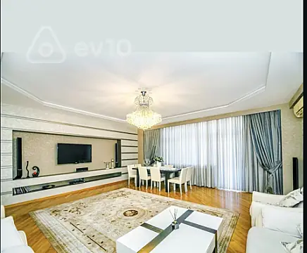 Kirayə verilir 3 otaqlı yeni tikili 220 m²