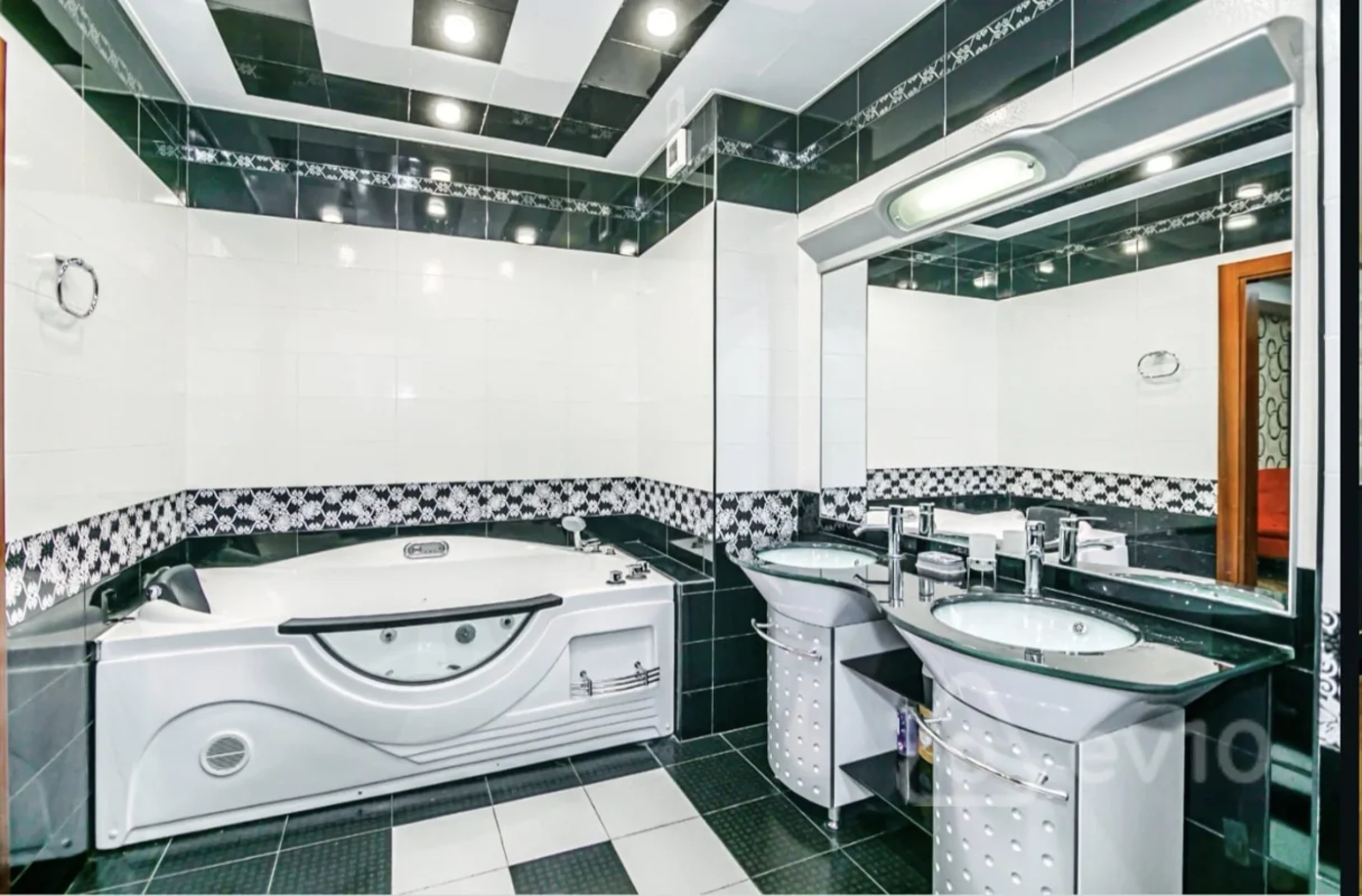 Kirayə verilir 3 otaqlı yeni tikili 220 m²