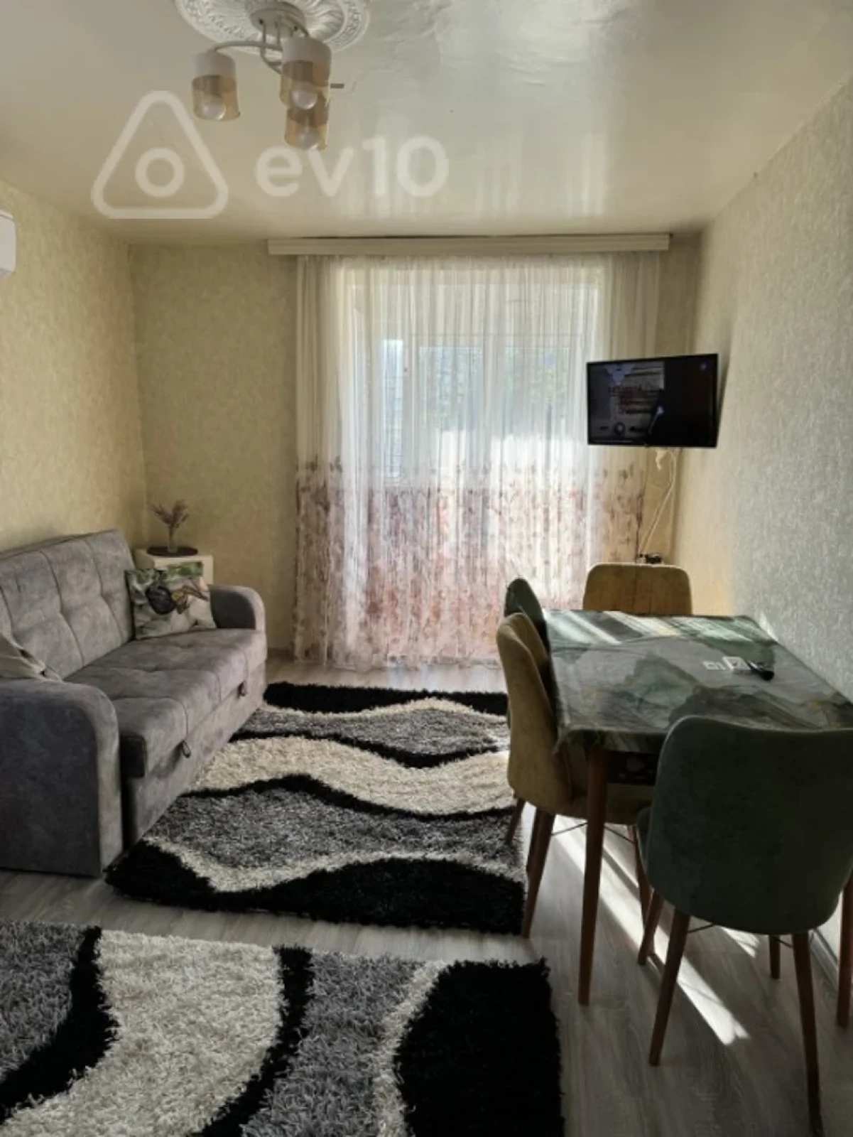 Kirayə verilir 1 otaqlı köhnə tikili 35 m²