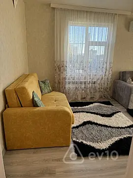 Kirayə verilir 1 otaqlı köhnə tikili 35 m²