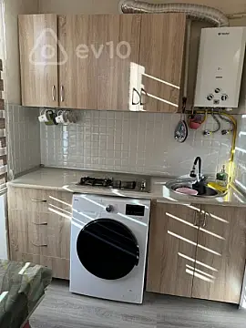 Kirayə verilir 1 otaqlı köhnə tikili 35 m²