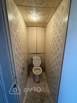 Kirayə verilir 4 otaqlı köhnə tikili 90 m²