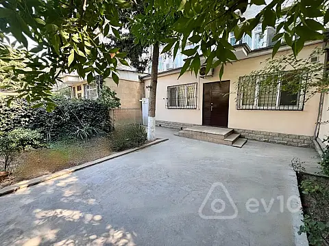 Satılır 5 otaqlı köhnə tikili 160 m² — Bakı, Binəqədi 5 otaq 160.00 m²