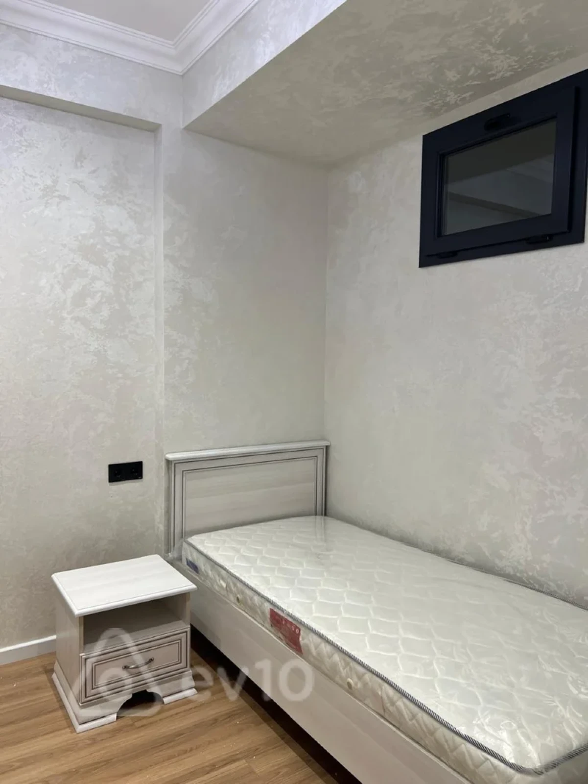 Kirayə verilir 3 otaqlı yeni tikili 115 m²