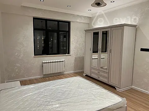 Kirayə verilir 3 otaqlı yeni tikili 115 m²