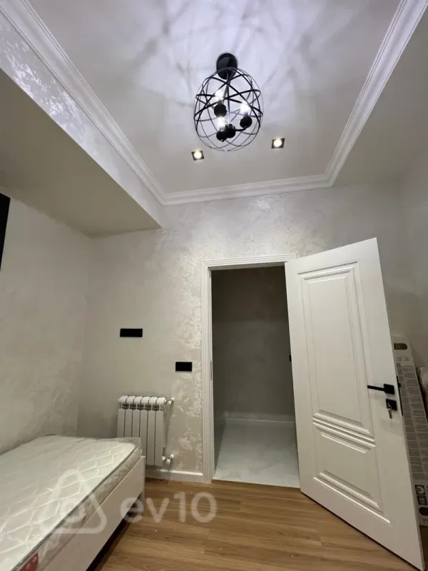 Kirayə verilir 3 otaqlı yeni tikili 115 m²