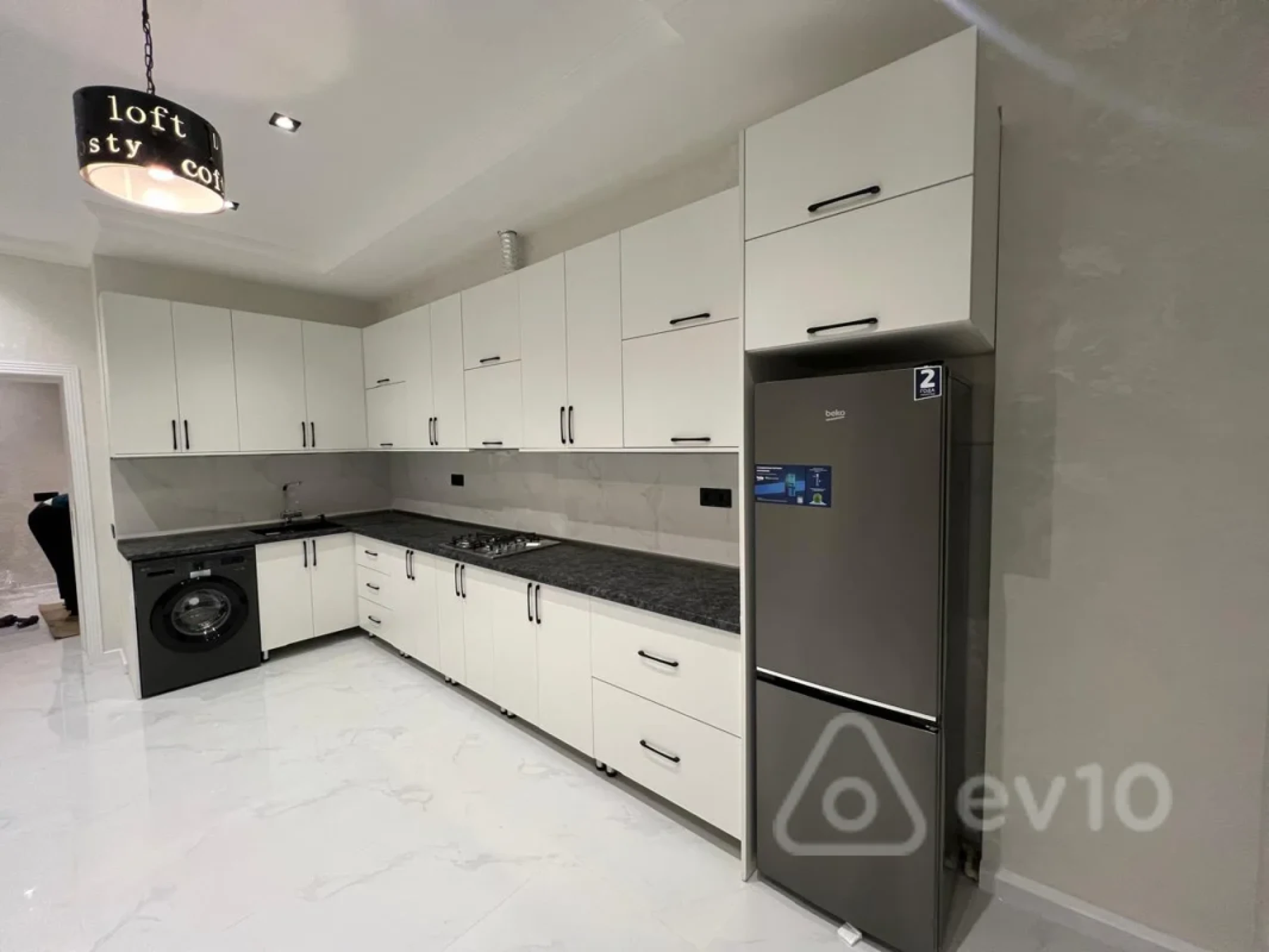 Kirayə verilir 3 otaqlı yeni tikili 115 m²