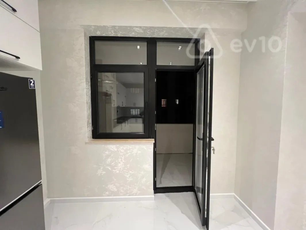 Kirayə verilir 3 otaqlı yeni tikili 115 m²