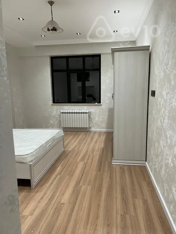 Kirayə verilir 3 otaqlı yeni tikili 115 m²