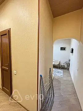 Kirayə verilir 2 otaqlı köhnə tikili 75 m²