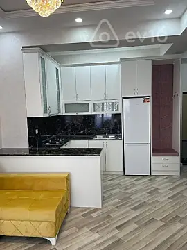 Kirayə verilir 2 otaqlı yeni tikili 70 m²