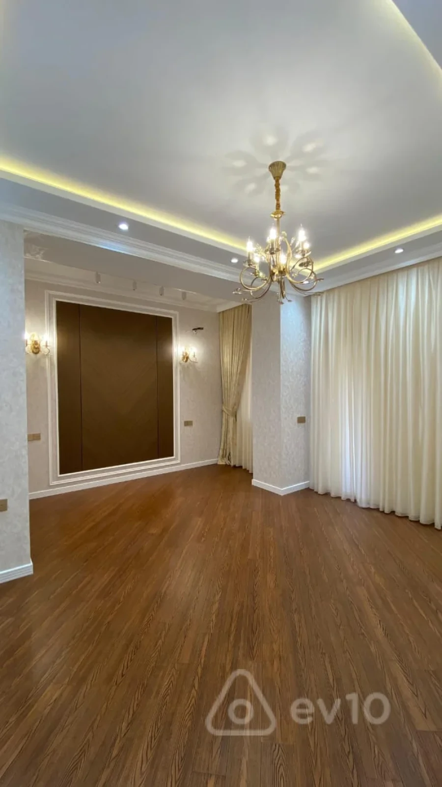 Satılır 3 otaqlı yeni tikili 105 m²
