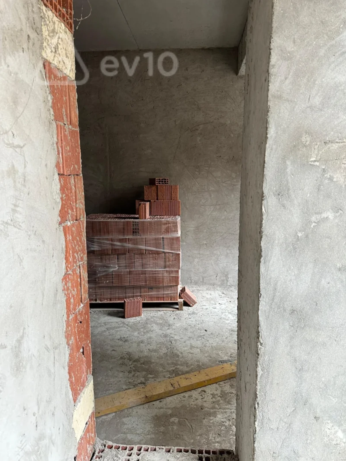 Satılır 3 otaqlı yeni tikili 72 m²