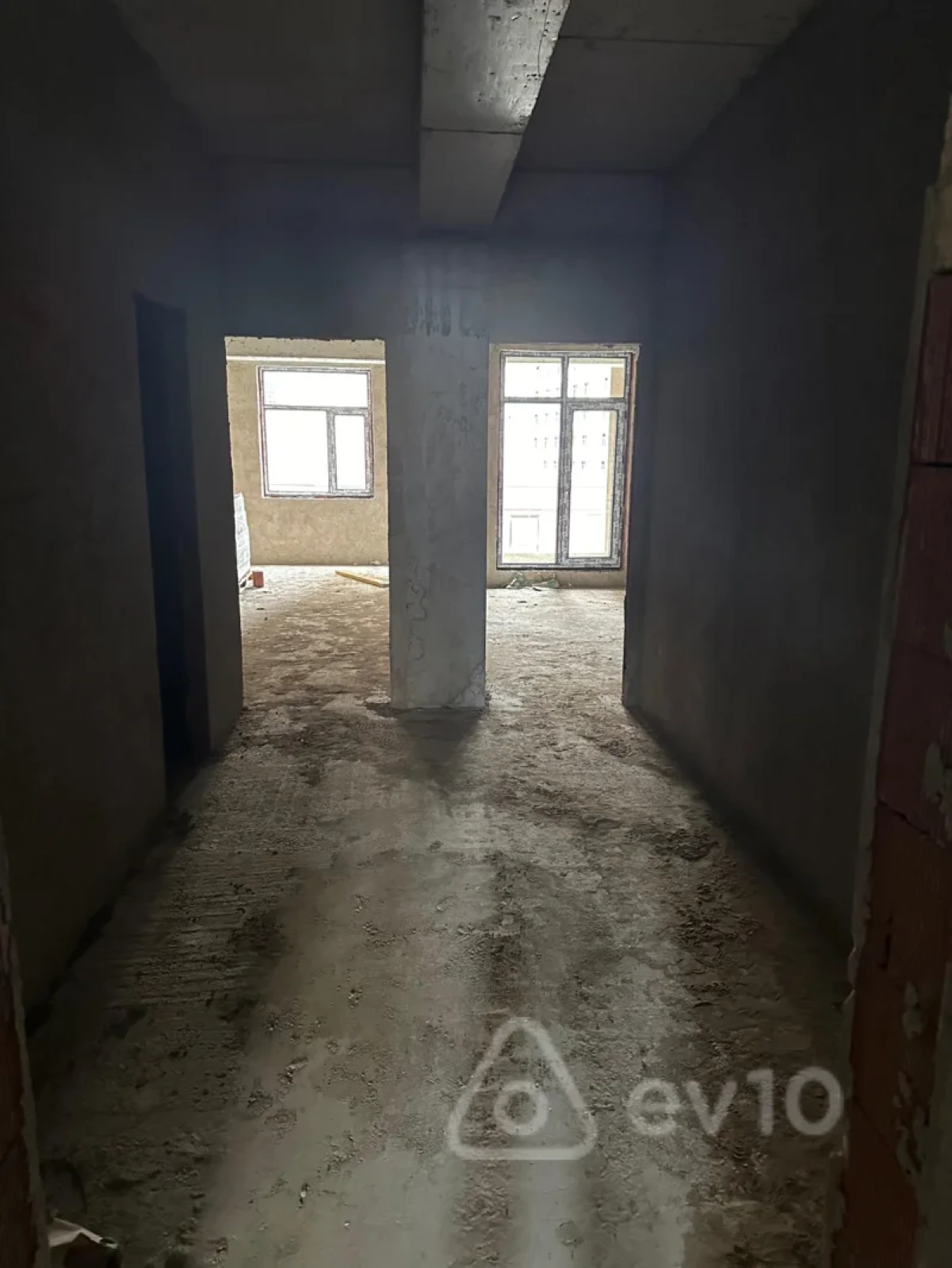 Satılır 3 otaqlı yeni tikili 72 m²
