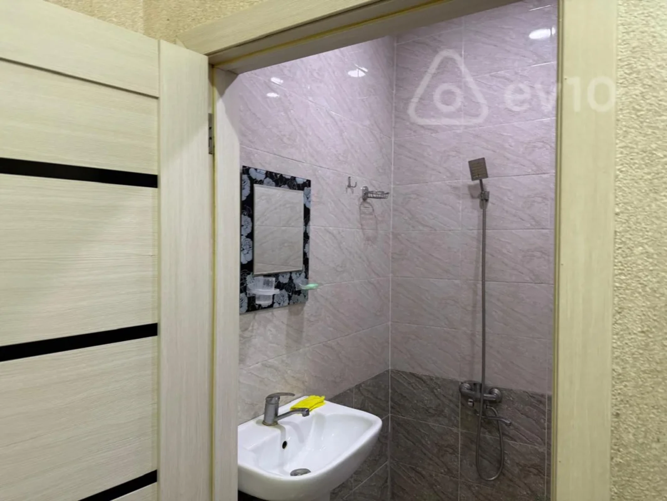 Kirayə verilir 1 otaqlı yeni tikili 30 m²