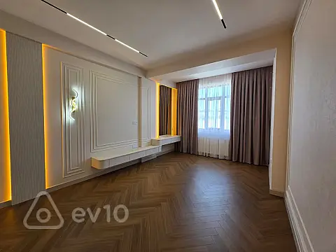 Satılır 3 otaqlı yeni tikili 120 m²