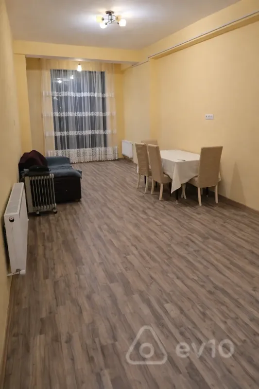 Kirayə verilir 2 otaqlı yeni tikili 65 m²