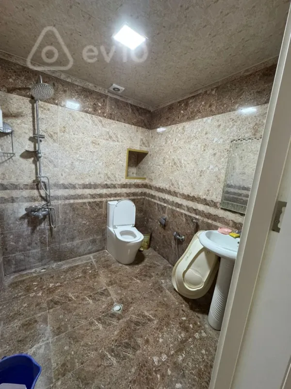 Kirayə verilir 2 otaqlı yeni tikili 70 m²