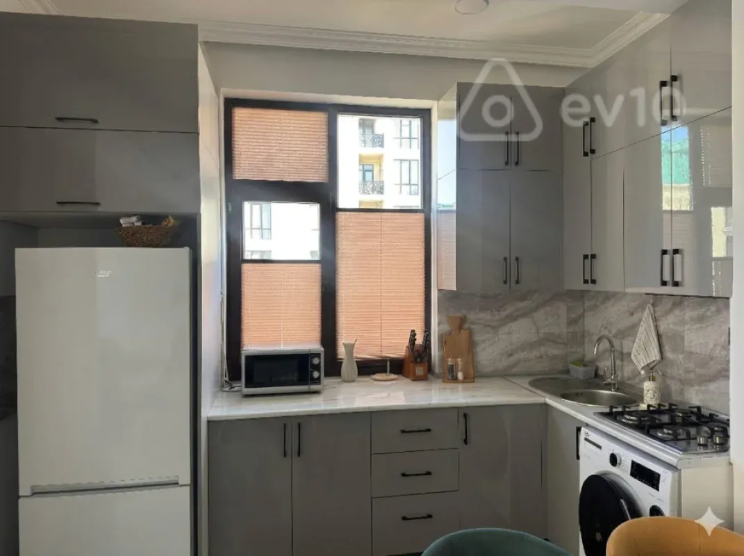 Satılır 3 otaqlı yeni tikili 84 m²