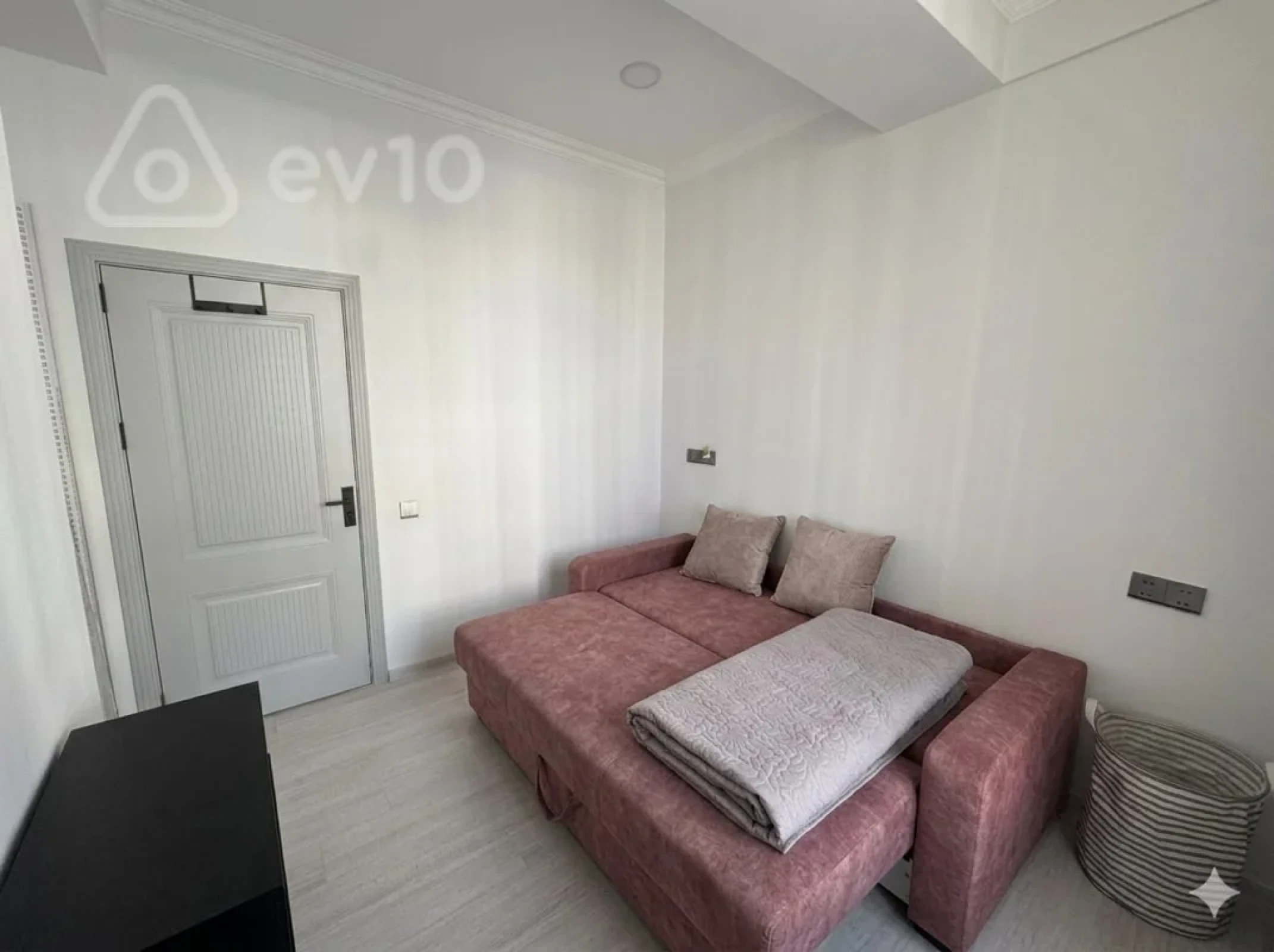 Satılır 3 otaqlı yeni tikili 84 m²