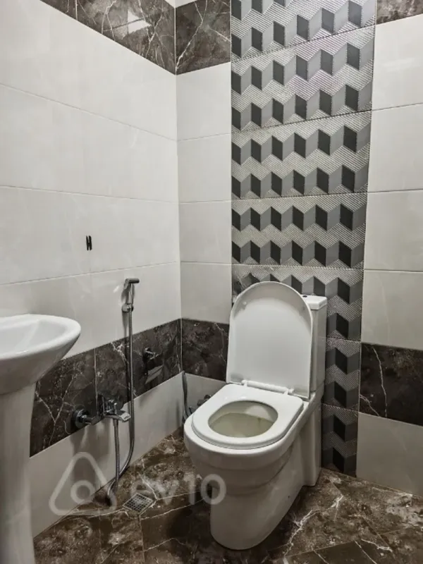 Kirayə verilir 3 otaqlı yeni tikili 95 m²