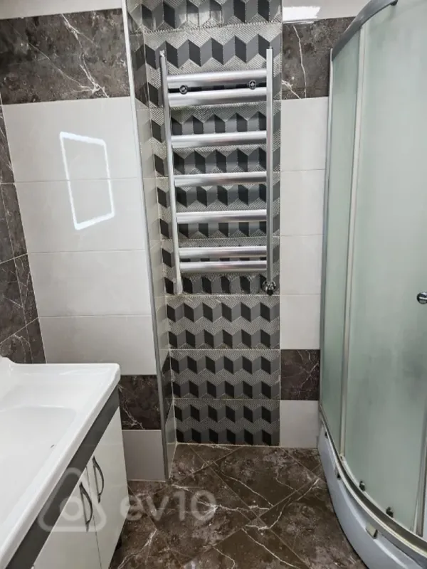 Kirayə verilir 3 otaqlı yeni tikili 95 m²