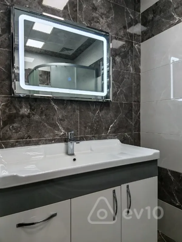 Kirayə verilir 3 otaqlı yeni tikili 95 m²