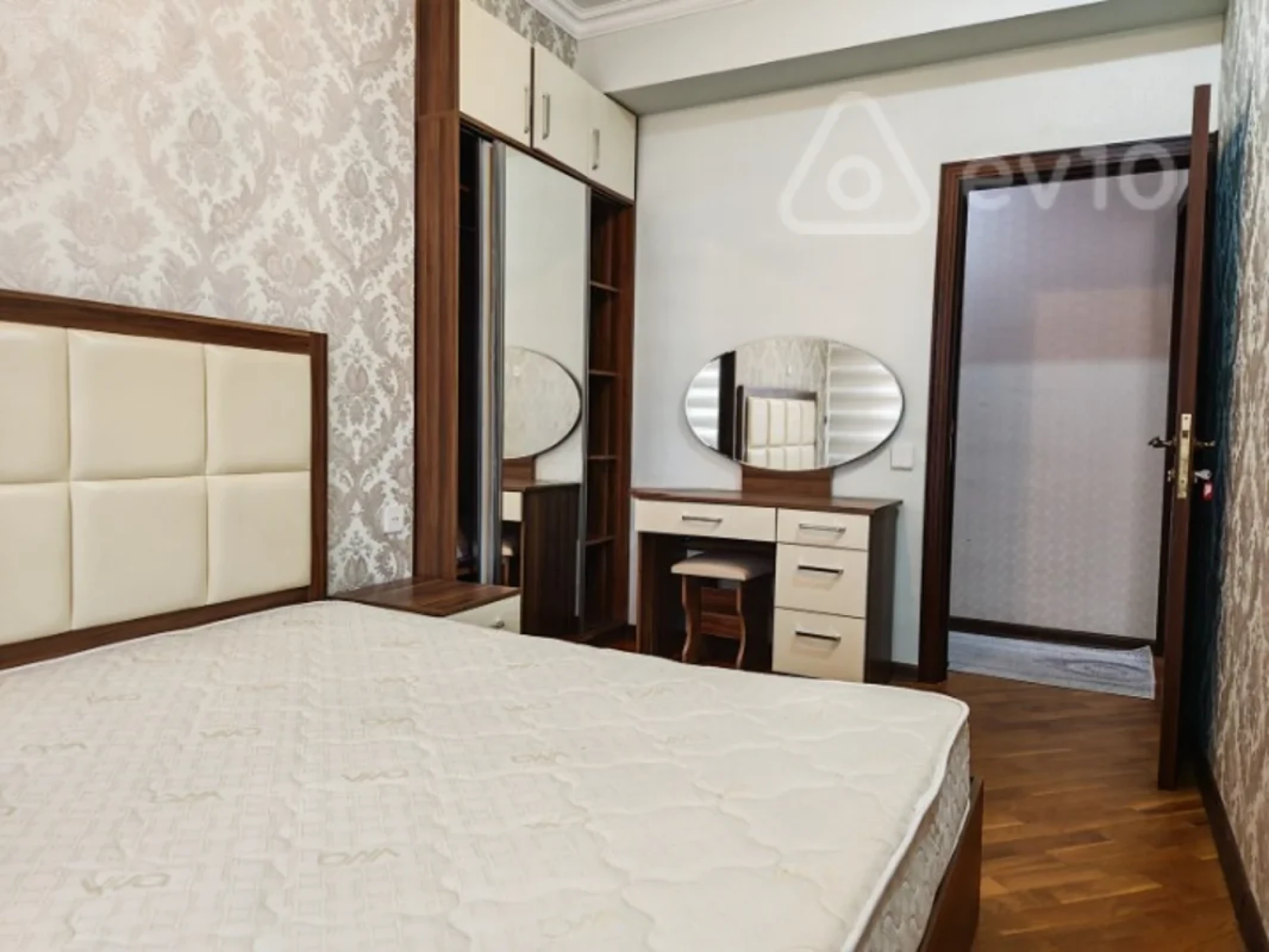 Kirayə verilir 3 otaqlı yeni tikili 95 m²