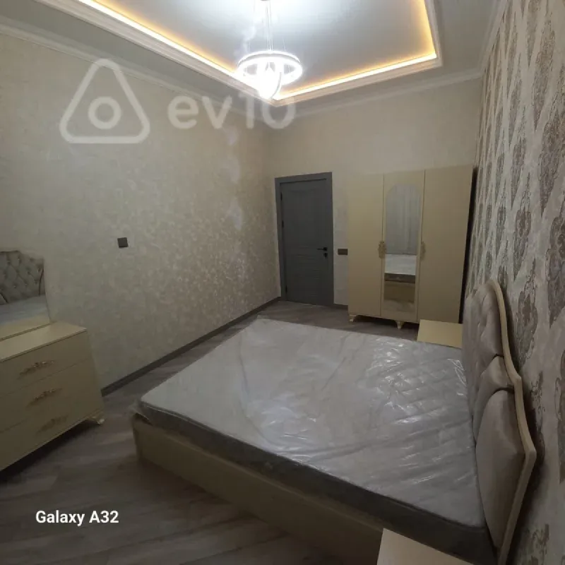 Kirayə verilir 3 otaqlı yeni tikili 90 m²