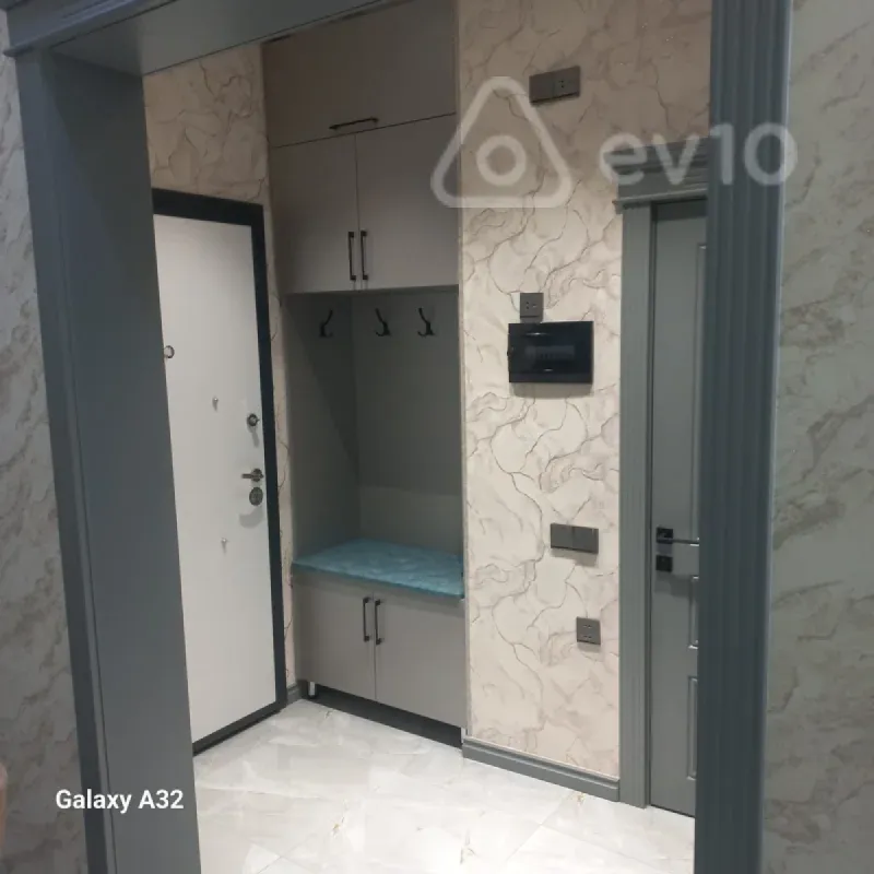 Kirayə verilir 3 otaqlı yeni tikili 90 m²