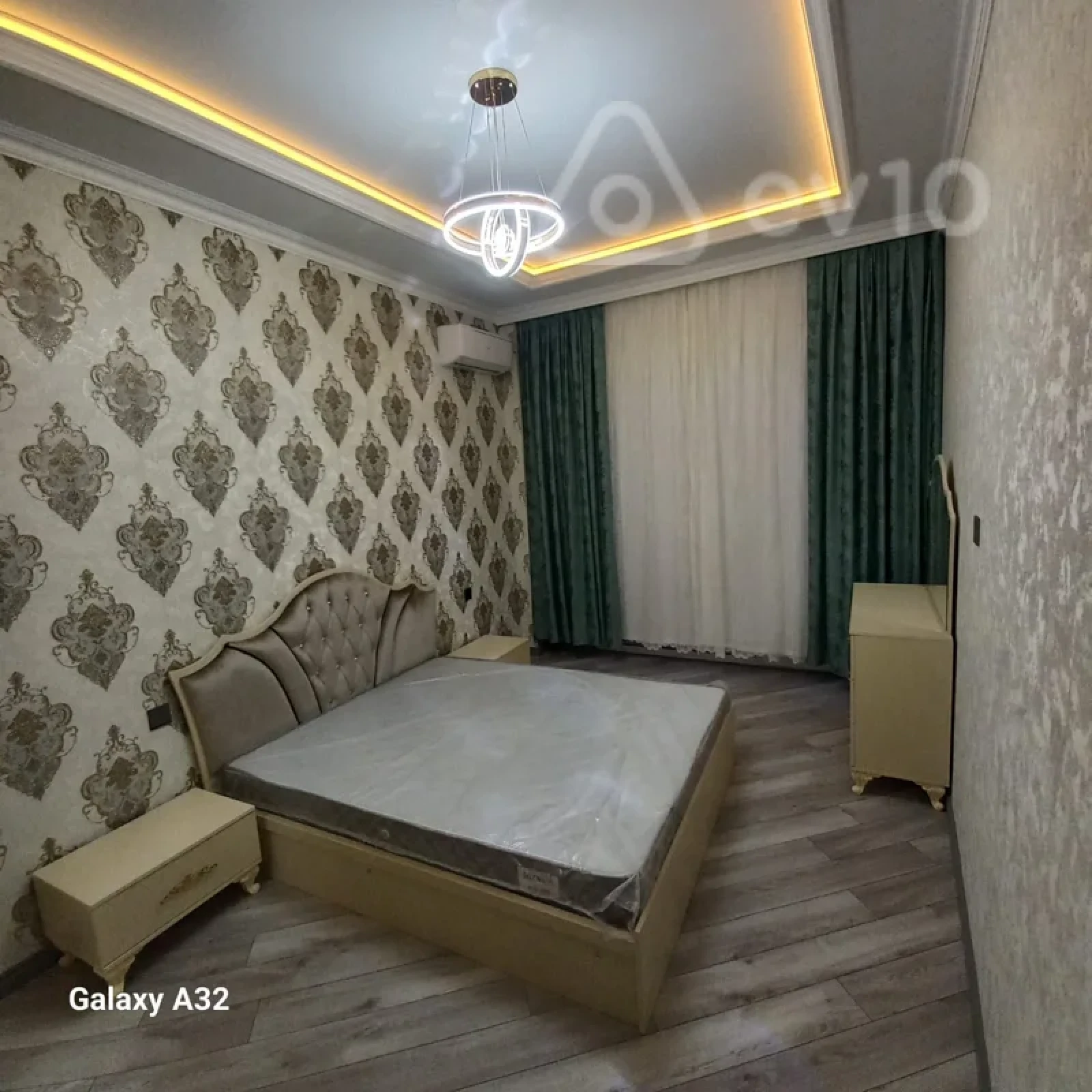 Kirayə verilir 3 otaqlı yeni tikili 90 m²