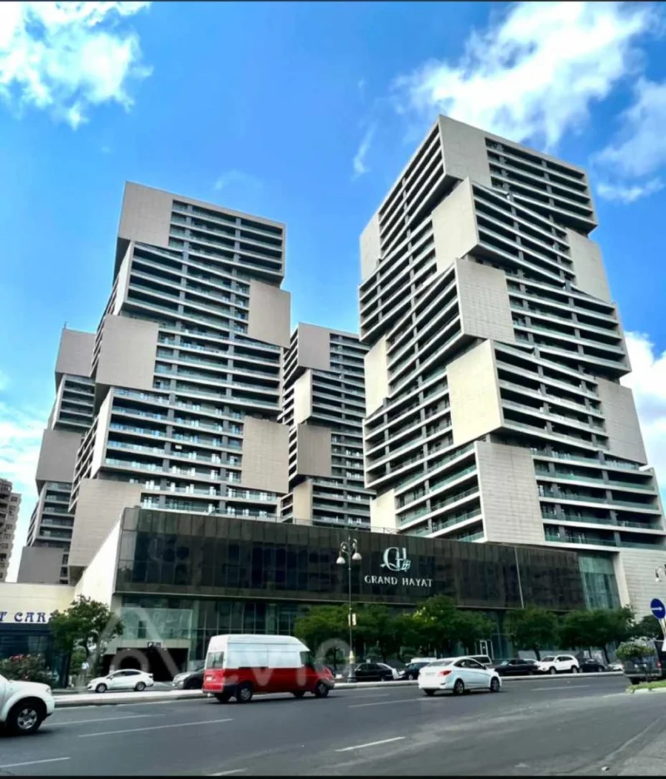 Kirayə verilir 2 otaqlı yeni tikili 104 m²