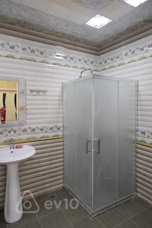 Kirayə verilir 2 otaqlı yeni tikili 104 m²