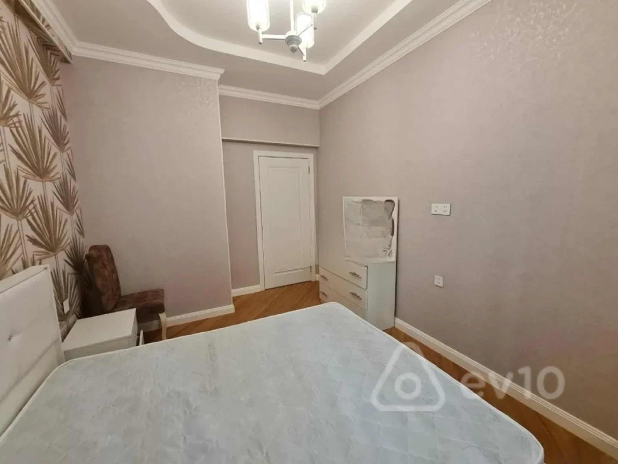 Kirayə verilir 2 otaqlı yeni tikili 60 m²