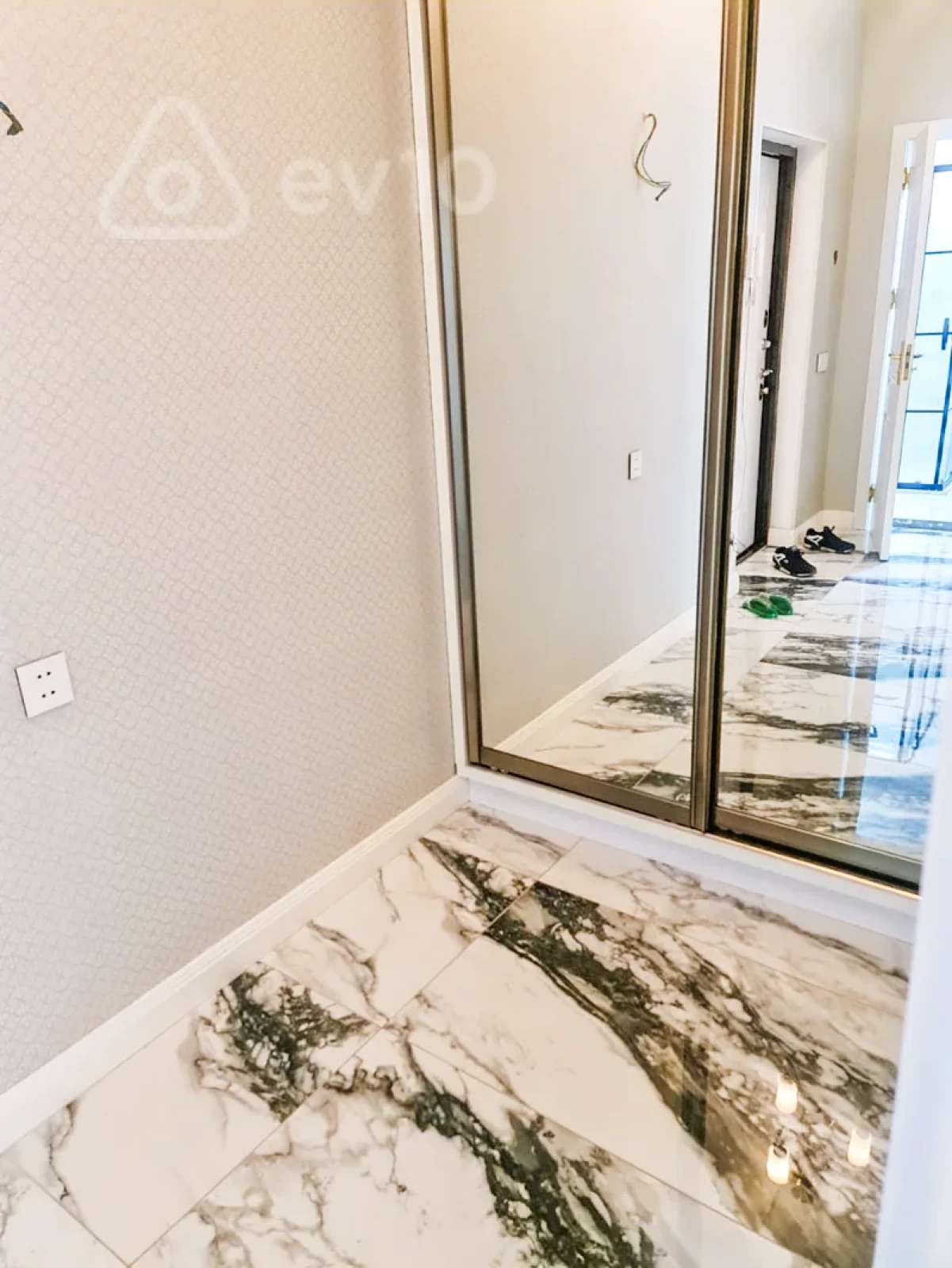 Kirayə verilir 2 otaqlı yeni tikili 60 m²