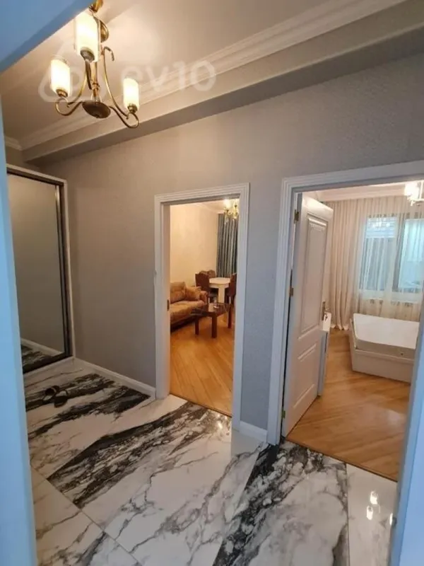 Kirayə verilir 2 otaqlı yeni tikili 60 m²