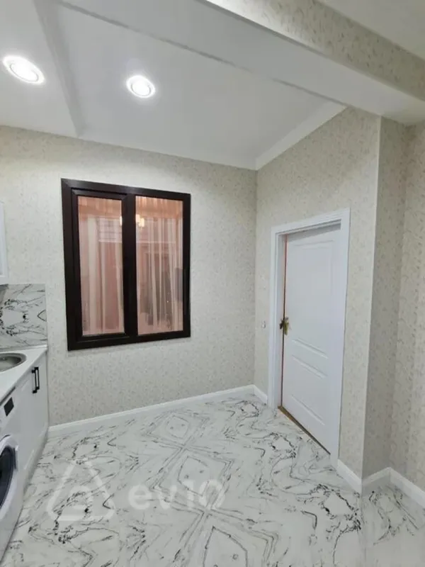 Kirayə verilir 2 otaqlı yeni tikili 60 m²