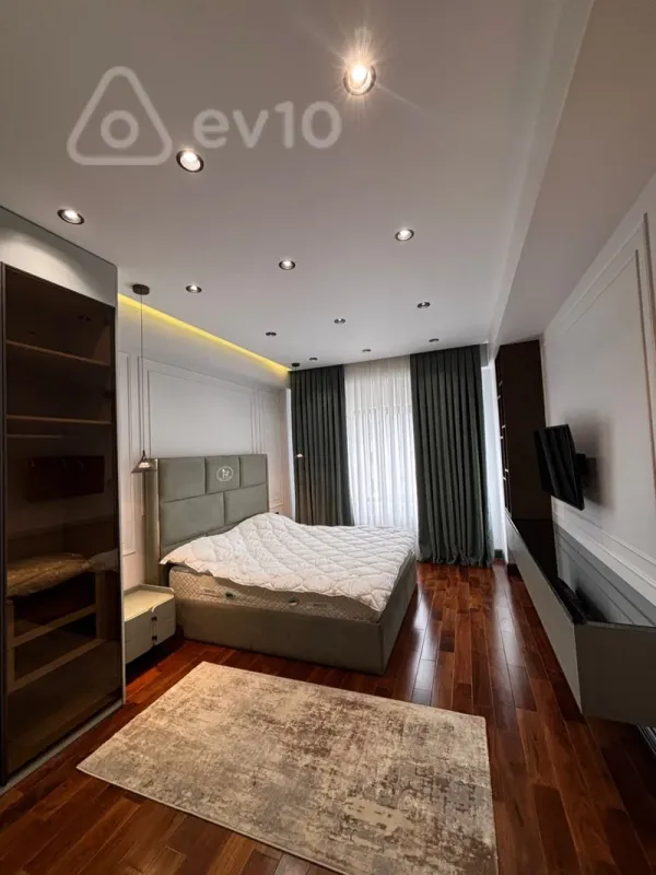 Kirayə verilir 2 otaqlı yeni tikili 85 m²