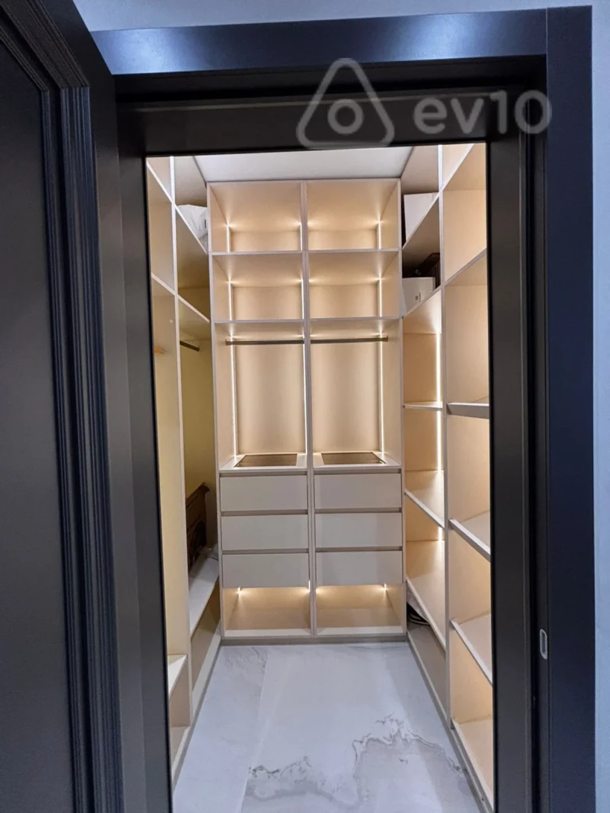 Kirayə verilir 2 otaqlı yeni tikili 85 m²