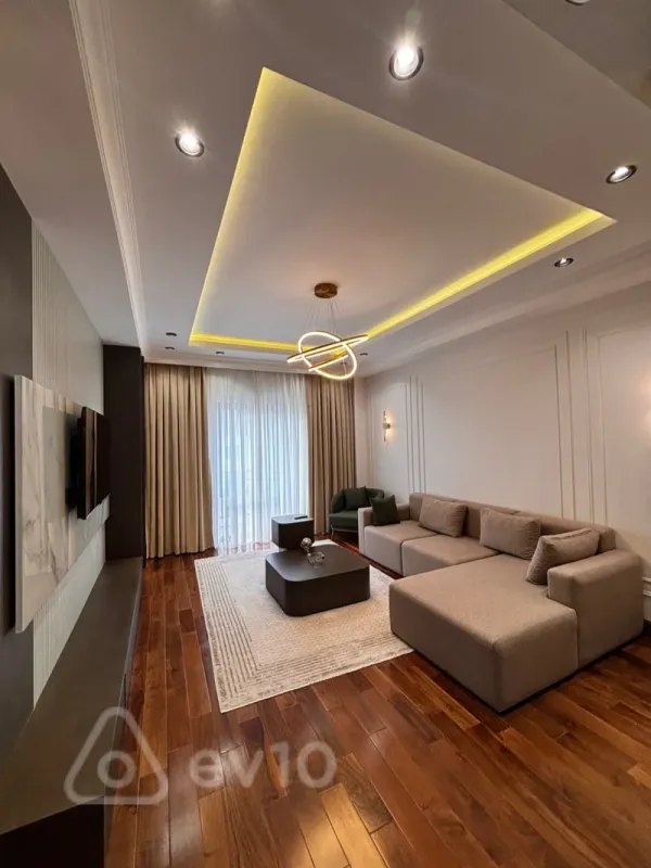 Kirayə verilir 2 otaqlı yeni tikili 85 m²