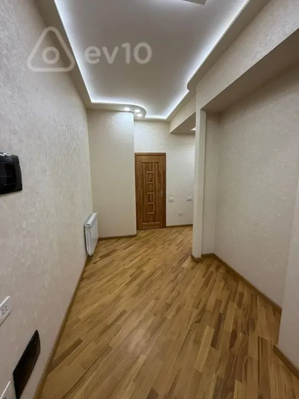 Kirayə verilir 2 otaqlı yeni tikili 65 m²