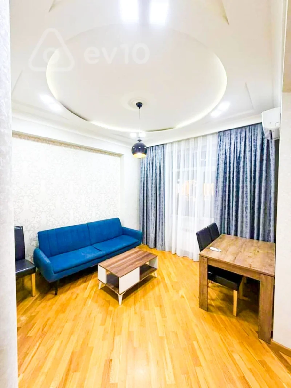 Kirayə verilir 2 otaqlı yeni tikili 65 m²