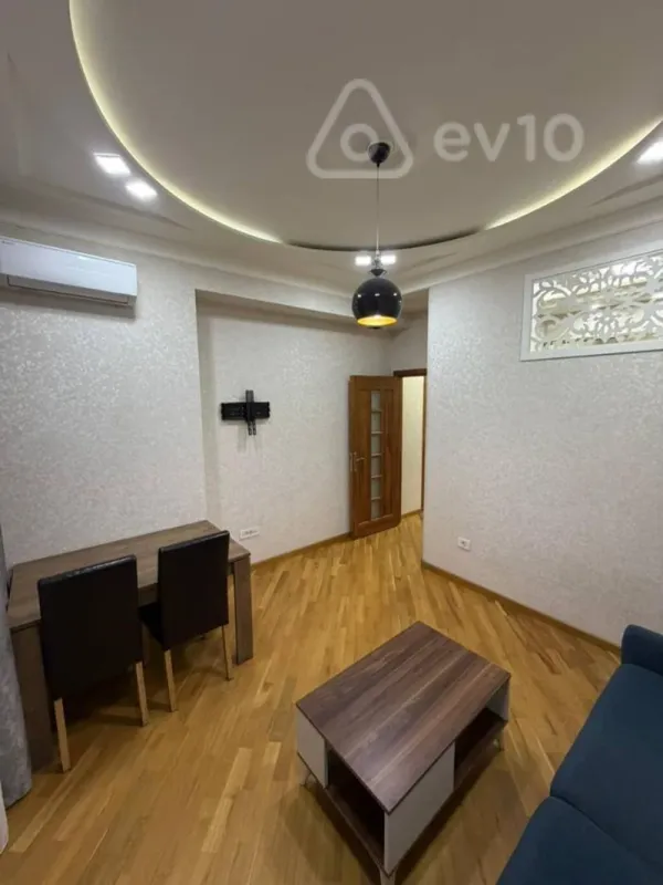Kirayə verilir 2 otaqlı yeni tikili 65 m²